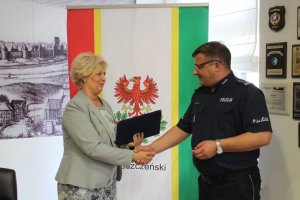 Starosta składa podziękowania inspektorowi Ireneuszowi Winnickiemu